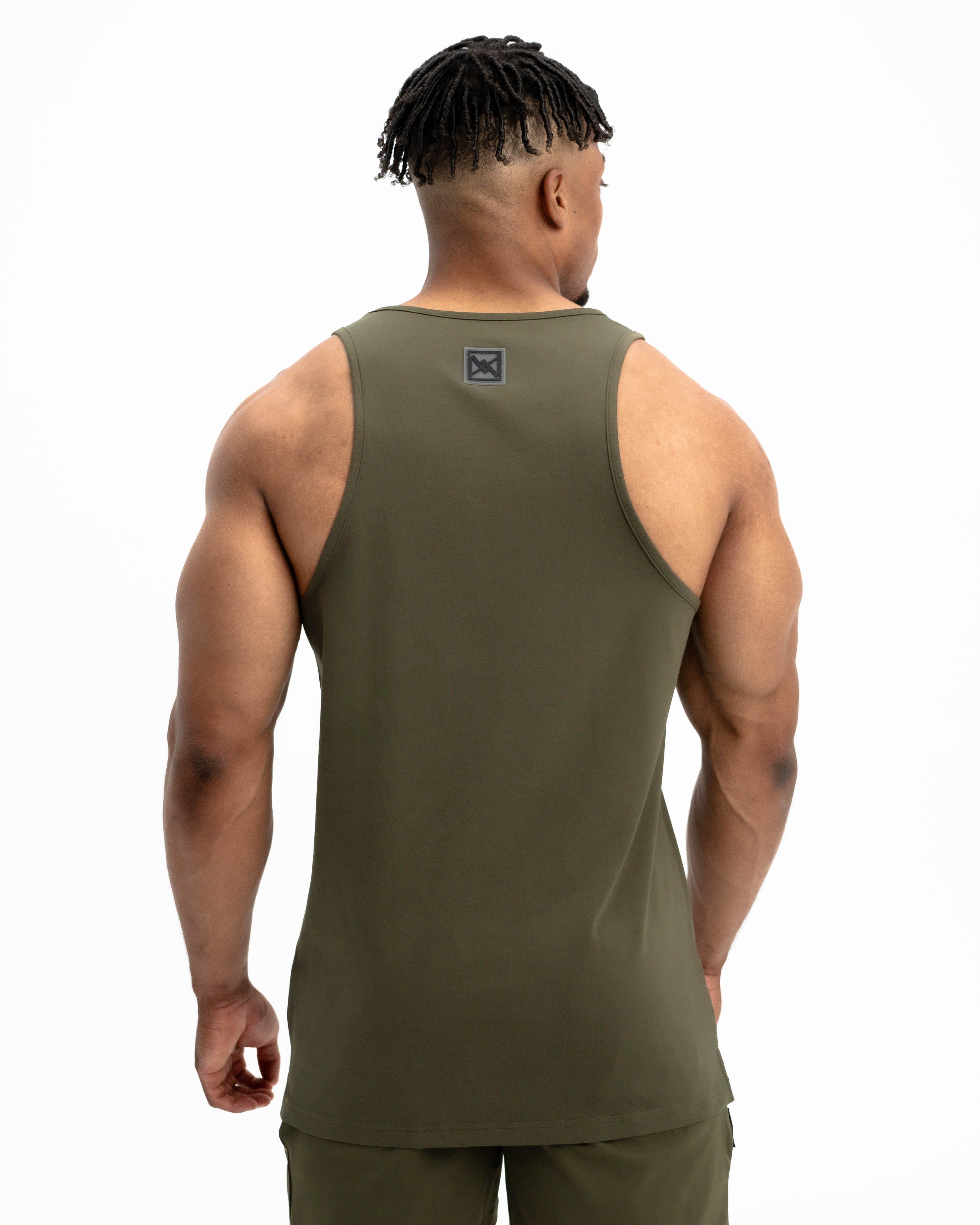 aeon-everyday-tank-forest-night