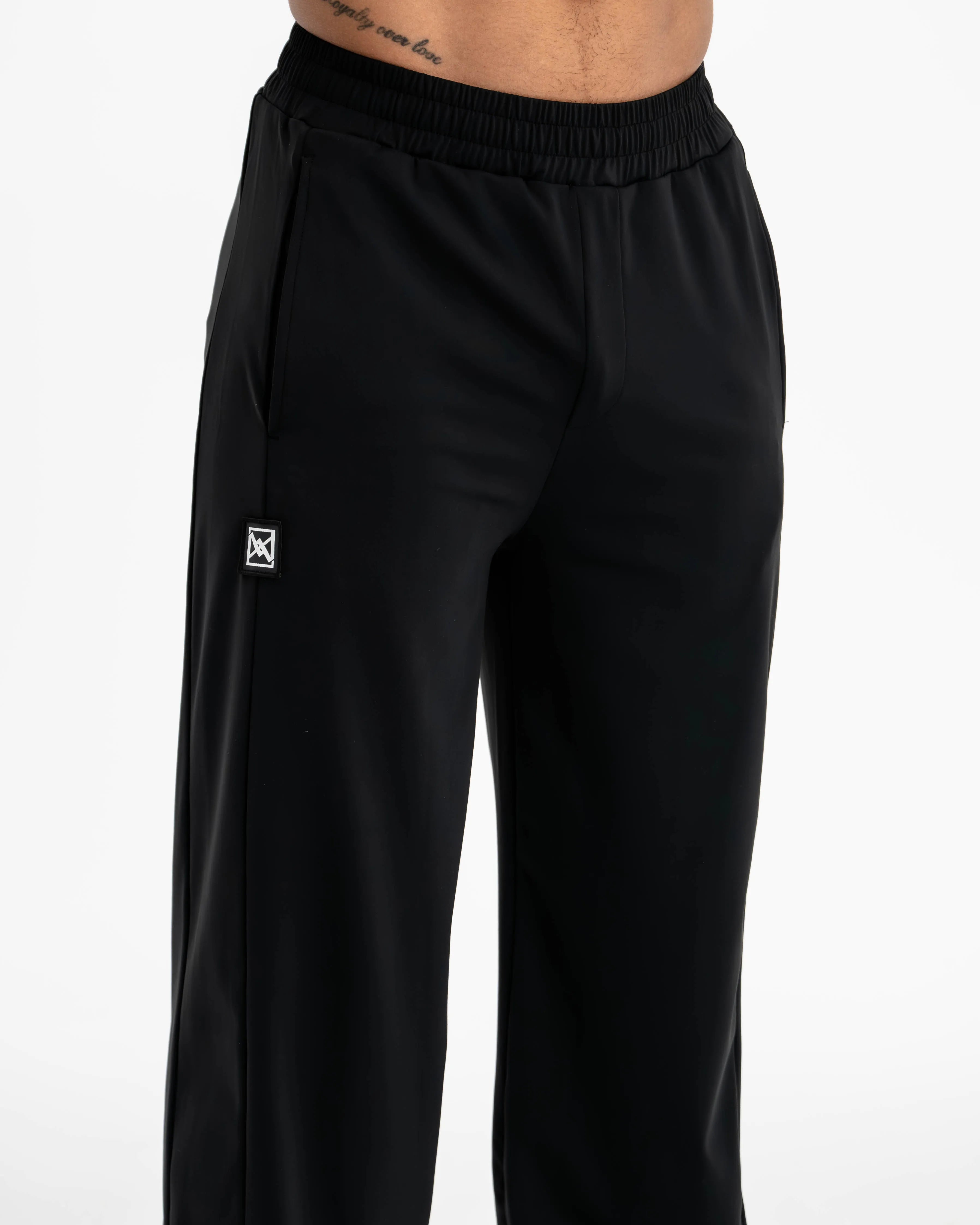 Essential Joggers - Jet Black - AEON