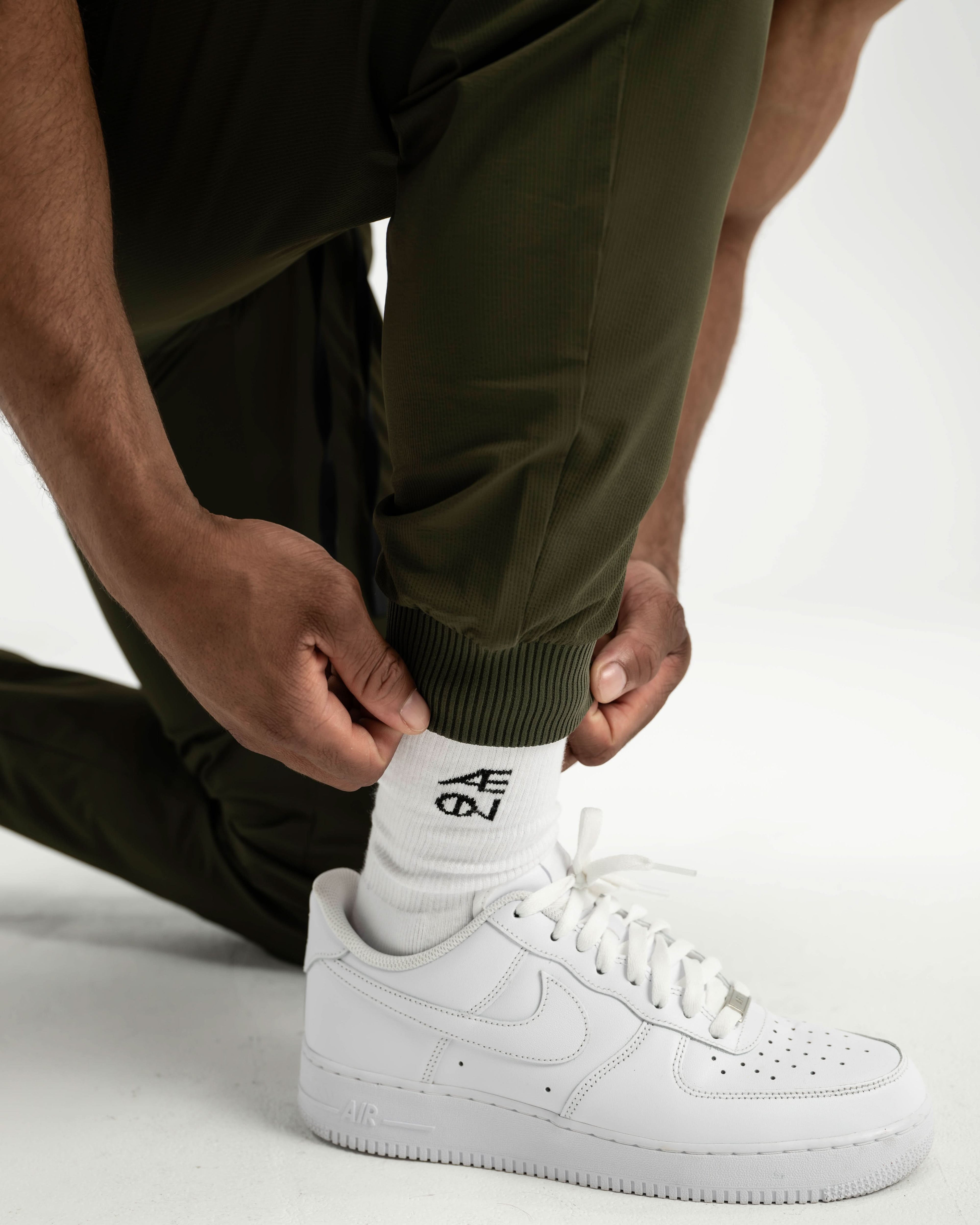 Performance Cargo Jogger - Forest Night - AEON